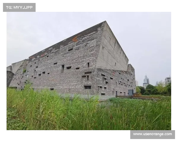 宁波扩建排球博物馆收藏总决赛八强签名球衣打造体育文化新地标